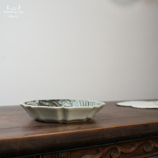 问鼎汝瓷鼎峰系列天青老款精工款葵口大盘（凤骨龙姿）（缺货） 商品图3