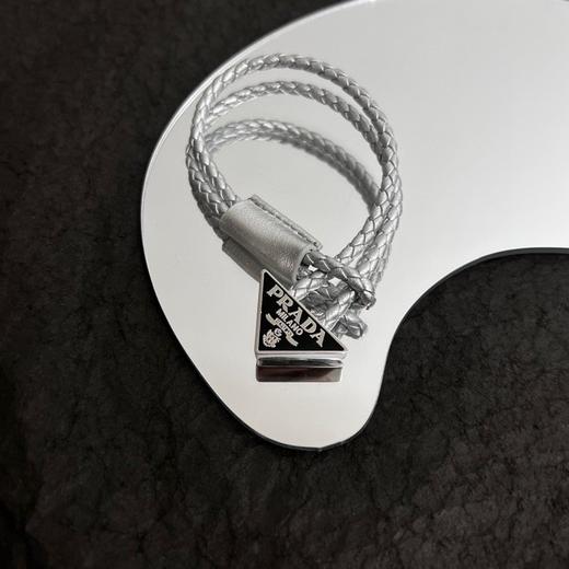 中性款三角徽标牛皮手链P00 商品图0