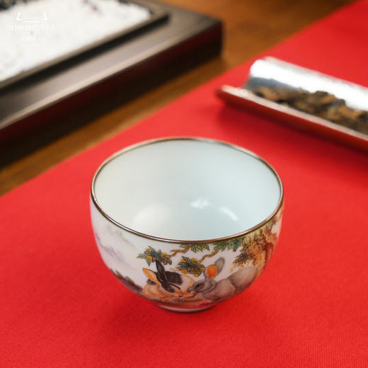 问鼎汝瓷鼎峰系列月白精工款敦善杯（粉彩绘画桂花双兔）（缺货） 商品图2