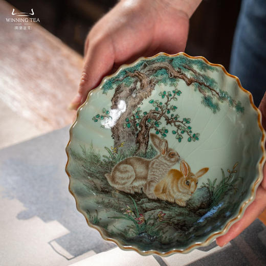 问鼎汝瓷鼎峰系列天青老款精工菊瓣干泡盘（花晨月夕）（缺货）天青老款精工德丰壶（花晨月夕） 商品图0