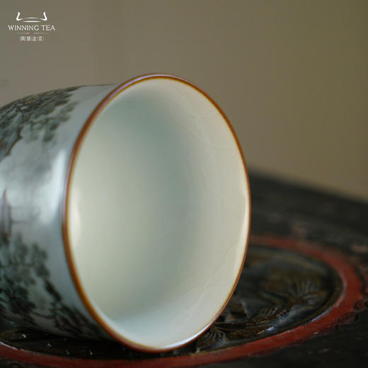 问鼎汝瓷鼎峰系列月白老款手握杯（溪山烟雨）（缺货） 商品图3