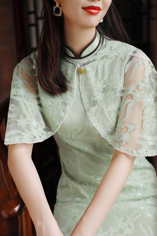 逸红颜姝白2025年春季新款时髦复古披肩，清仓价49元 商品图4