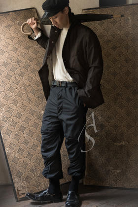 Paul Harnden  男士黑色暗纹羊毛LANCASHIRE腰带裤