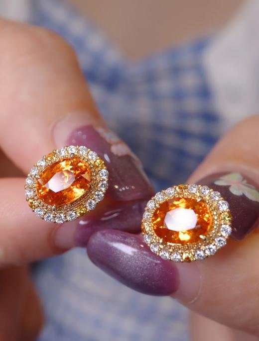 3.55ct 芬达石耳钉 商品图2