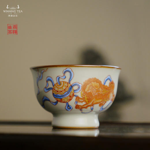 问鼎汝瓷鼎峰柴窑天青天河杯（梵红描金绘画狮子绣球）（ 缺货 ） 商品图0