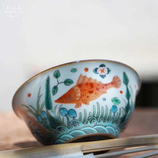 问鼎汝瓷鼎峰系列月白精工款天香杯（鱼澡纹） 商品图1