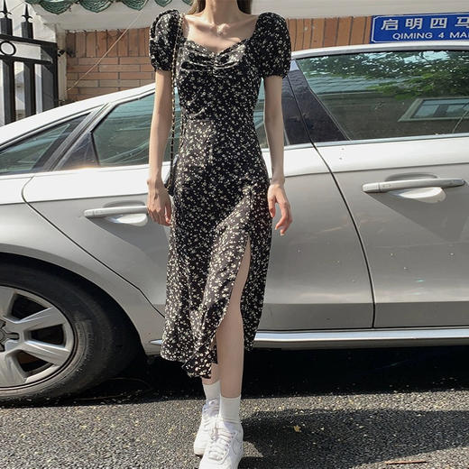 显瘦碎花连衣裙 商品图3