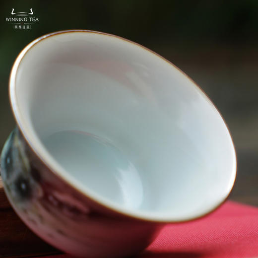 问鼎汝瓷鼎峰系列月白老款精工尔雅杯（神来气旺） 商品图1