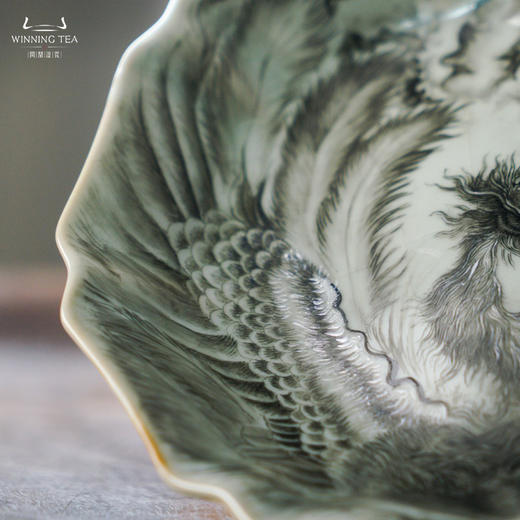 问鼎汝瓷鼎峰系列天青老款精工款葵口大盘（凤骨龙姿）（缺货） 商品图1