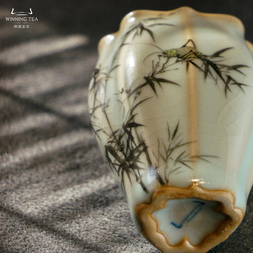 问鼎汝瓷鼎峰系列天青小佛手杯（疏影摇风） 商品图3