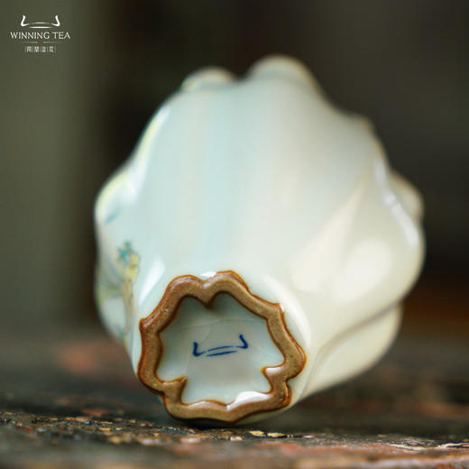 问鼎汝瓷鼎峰系列天青老款佛手杯（君影草）葵花杯（蝶舞）月白老款菡萏杯（绿玉君）菡萏杯（福运绵长）（缺货） 商品图4