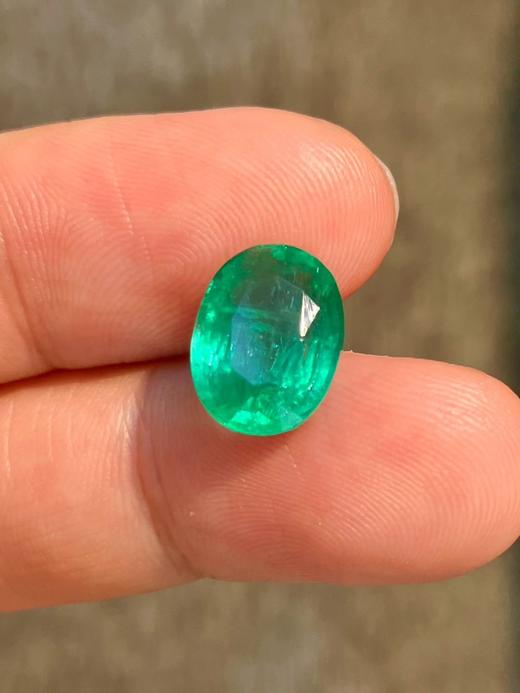 3.91ct 祖母绿裸石 商品图0