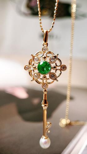 0.46ct 祖母绿吊坠