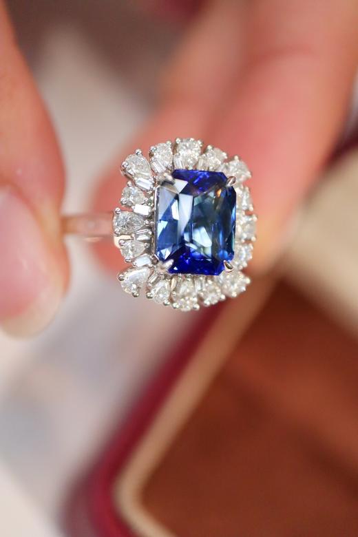 3.06ct 蓝宝石戒指 商品图4