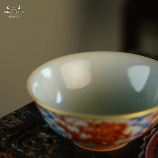 问鼎汝瓷鼎峰系列天青老款精工天香杯（梵红五龙）（缺货） 商品图2