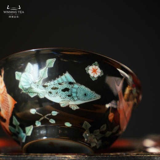 问鼎汝瓷鼎峰系列月白精工款天香杯（绘画鱼游濠水） 商品图4