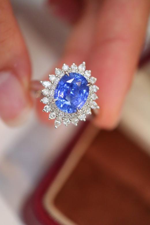 2.56ct 蓝宝石戒指 商品图1
