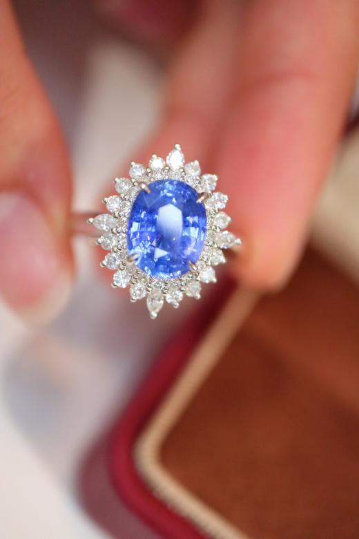 2.56ct 蓝宝石戒指 商品图3