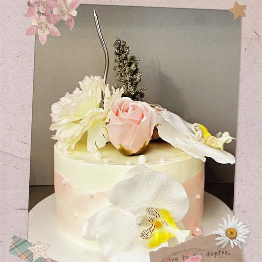 【甜久荟 蝴蝶兰】 仿真花装饰 纯动物鲜奶蛋糕 无化学添加 低糖 好吃又健康 商品图0