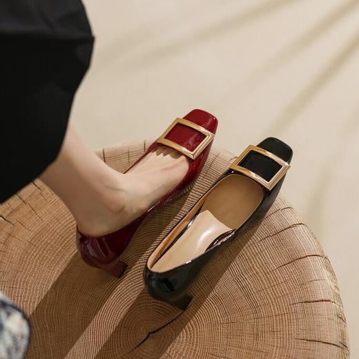 【预售5天】里外全皮时尚方扣高跟鞋新款方头单鞋女真皮职场女鞋大码DB&M5235 商品图3