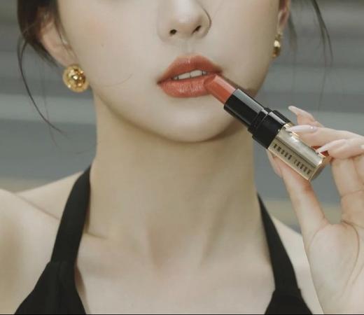 女款字母金珠耳钉C00 商品图3