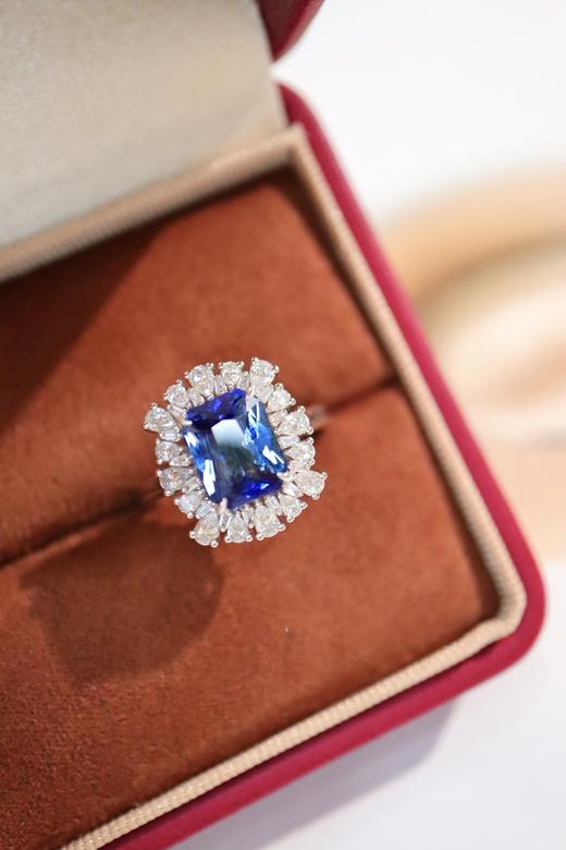 3.06ct 蓝宝石戒指 商品图5