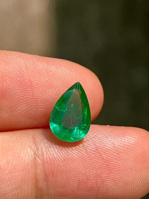 1.95ct 祖母绿裸石 商品图2