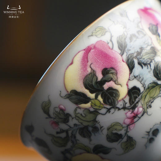 问鼎汝瓷鼎峰系列月白精工款折口杯（福桃满枝） 商品图2