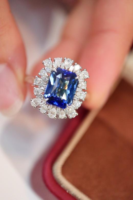3.06ct 蓝宝石戒指 商品图2