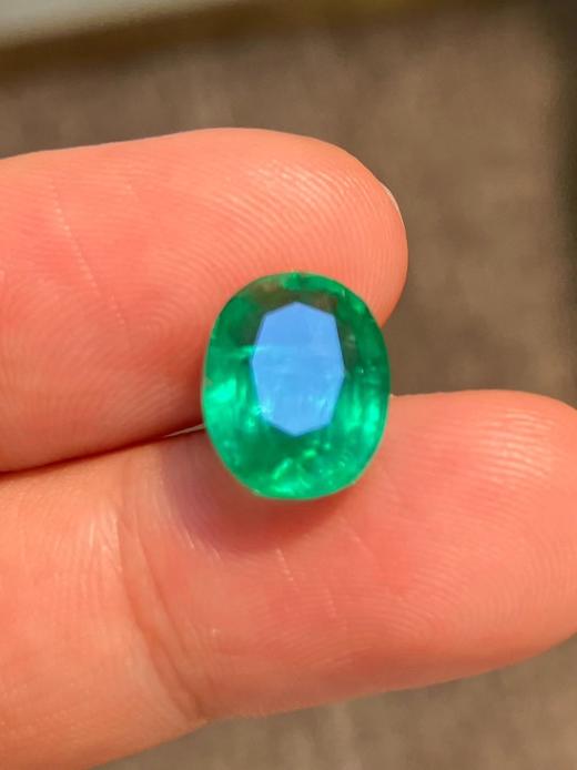 3.91ct 祖母绿裸石 商品图2