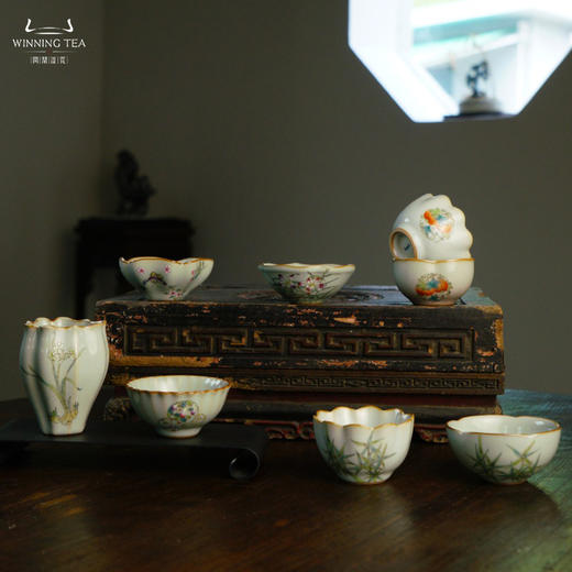 问鼎汝瓷鼎峰系列天青老款佛手杯（君影草）葵花杯（蝶舞）月白老款菡萏杯（绿玉君）菡萏杯（福运绵长）（缺货） 商品图0