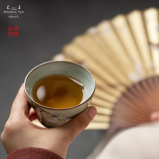 问鼎汝瓷鼎峰柴窑天青精工馥郁杯（描金绘画富贵吉祥）（缺货） 商品图1