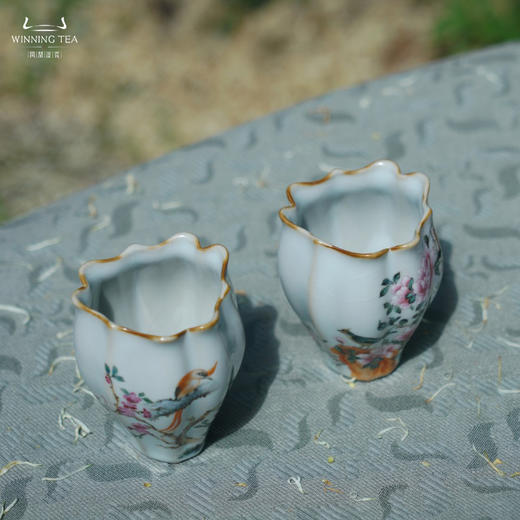 问鼎汝瓷鼎峰系列月白老款佛手杯（国色凝香）（绶带迎春） 商品图2