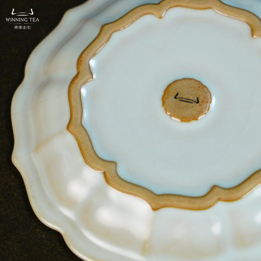 问鼎汝瓷鼎峰系列月白老款宝相壶承（五桃）（缺货） 商品图4