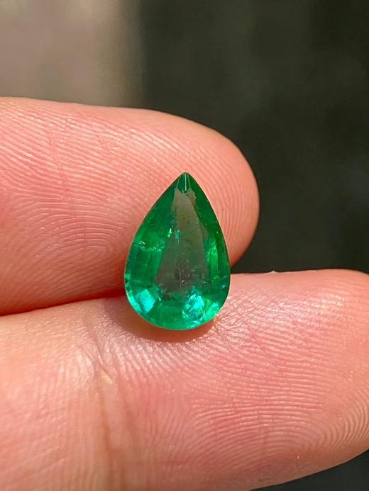1.95ct 祖母绿裸石 商品图0