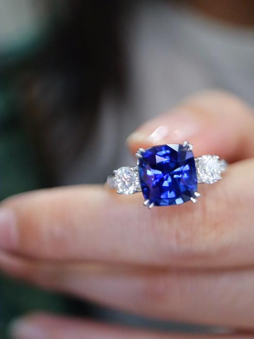 3.28ct 5.12g 蓝宝石戒指 商品图2