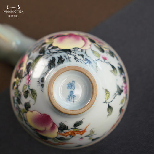 问鼎汝瓷鼎峰系列月白精工款折口杯（福桃满枝） 商品图1