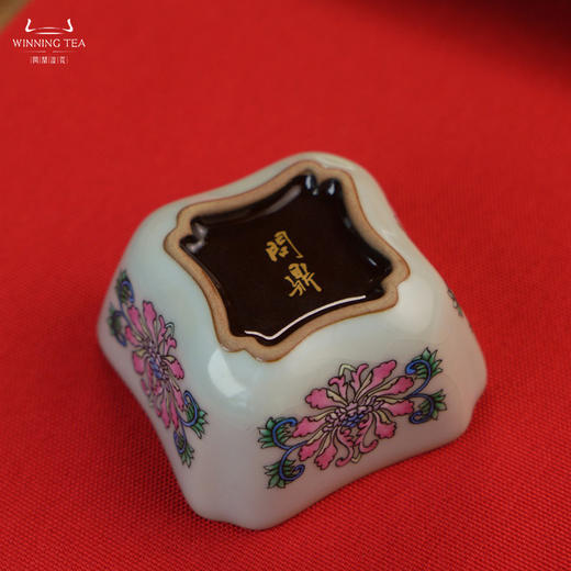 问鼎汝瓷鼎峰系列月白老款四方杯（绘画珐琅花卉） 商品图3