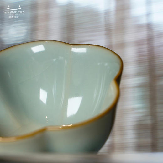 问鼎汝瓷鼎峰系列天青大梅花杯（鹦鹉庭深）（清风荷香） 商品图1