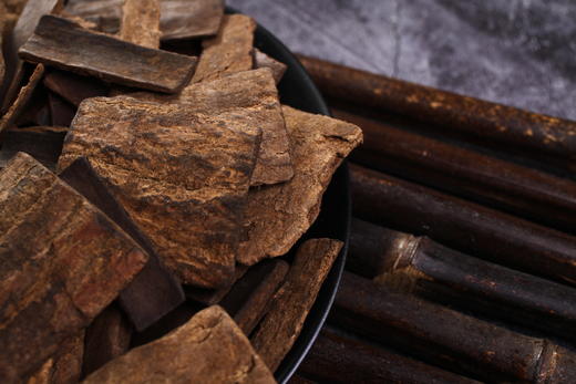 仙蒙 深山盐炒杜仲 药材250克 500克 1公斤包邮去皮盐杜仲中药材 商品图2