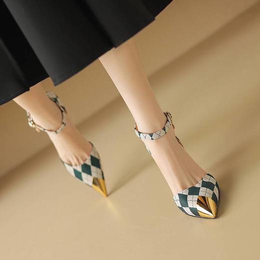 【预售5天】尖头高跟一字带，中空细跟包头单鞋LD&6845 商品图4