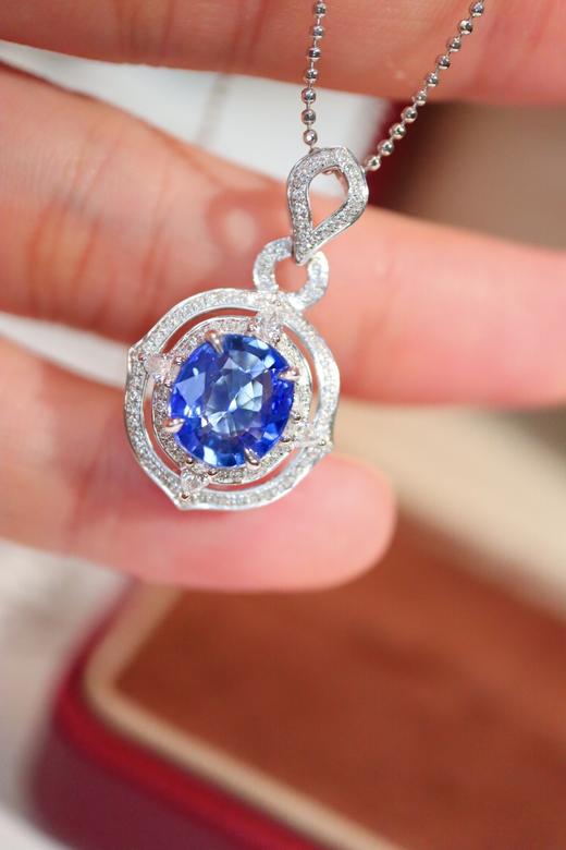 2.01ct 蓝宝石吊坠 商品图1