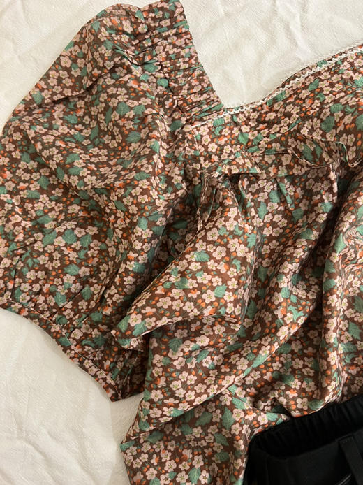 天丝碎花小衫 商品图0