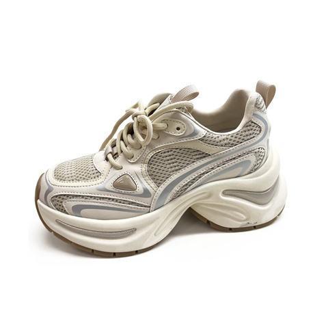 千百度秋季女时尚休闲鞋A24450002 商品图0