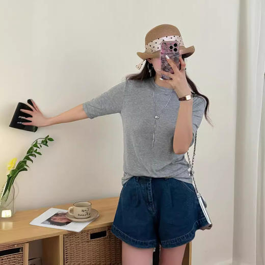 「39.9包邮！数色可选」2024春季新款水溶细羊中袖打底衫 女圆领半高领修身纯色上衣打底女 商品图2