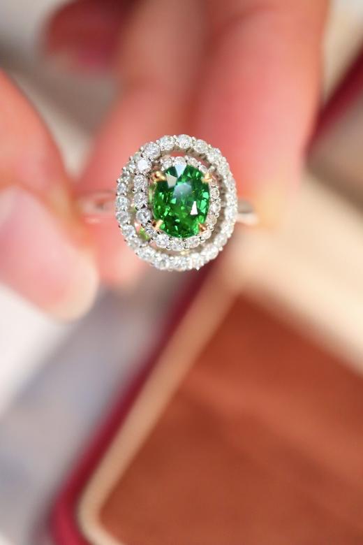 1.06ct 沙弗莱戒指 商品图4