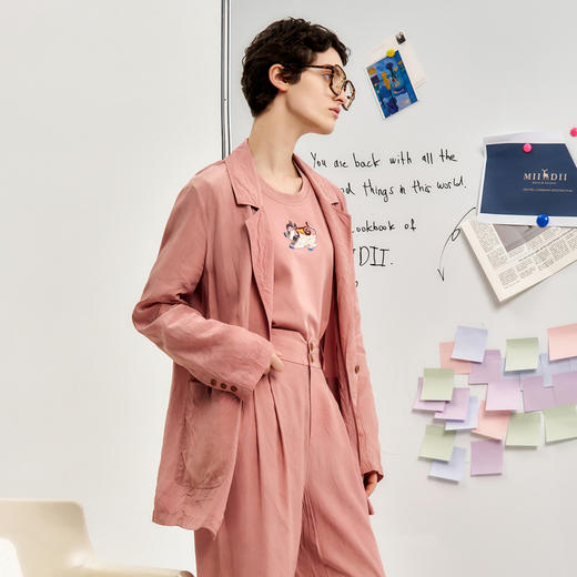 谜底西装外套女2024秋新品通勤风质感垂坠粘纤宽松西服243MW1040 商品图1