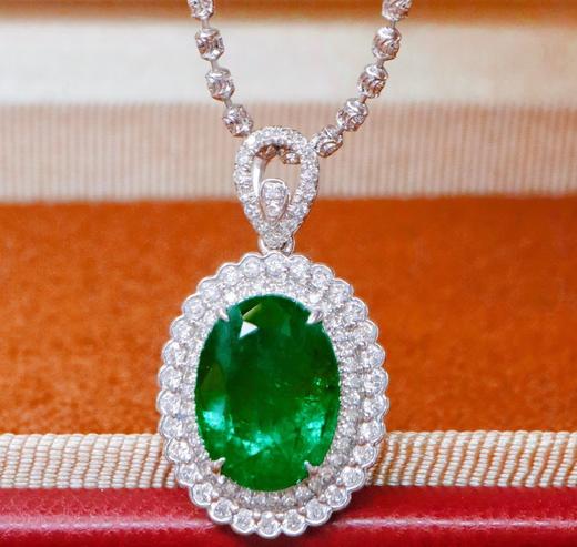2.88ct 祖母绿吊坠 商品图0