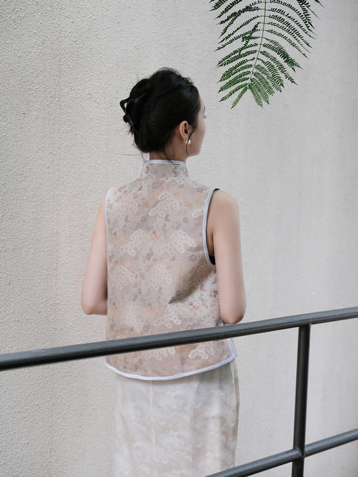 瑕疵|盛唐牡丹 |重缎宋锦松树纹对襟马甲[特价品] 商品图2