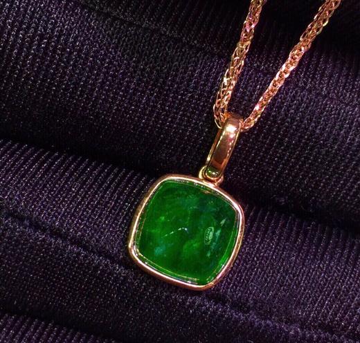 3.7ct 祖母绿吊坠 商品图2